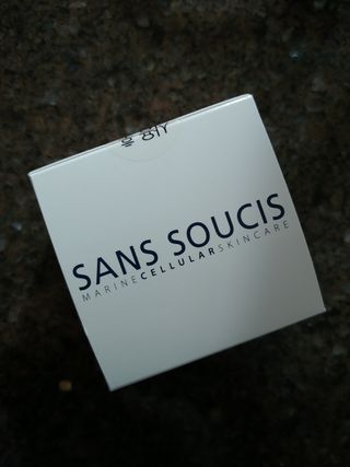 산수시 아쿠아 베네핏 24h 수부지 물광 속건조 수분크림 50ml — 5점을 준 리뷰어가 2021년 6월 올린 사용 사진