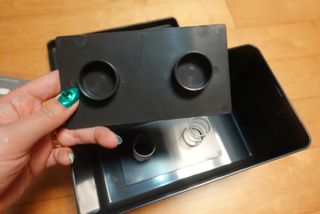 창신리빙 [프랑코 스마트 마스크·물티슈 보관함 오픈캡형] 똑똑한 정리 수납 — 4점을 준 리뷰어가 2021년 7월 올린 사용 사진