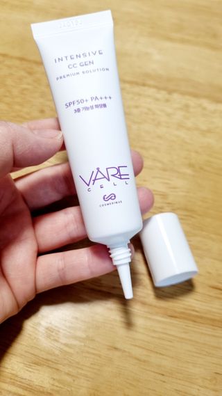 바르셀 톤업선크림 미백 메이크업베이스 CC크림 인텐시브 씨씨 젠 30ml — 5점을 준 리뷰어가 2021년 11월 올린 사용 사진