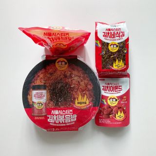 [서울시스터즈] CU 김치 4총사 세트-김치볶음밥, 김치큐브닭, 김치바삭김, 김치아몬드 — 5점을 준 리뷰어가 2021년 9월 올린 사용 사진