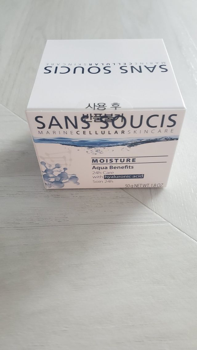 산수시 아쿠아 베네핏 24h 수부지 물광 속건조 수분크림 50ml 리뷰 사진