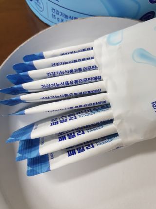 서울약사신협_포스트바이오틱스패밀리_5g x 100포 — 5점을 준 리뷰어가 2021년 3월 올린 사용 사진