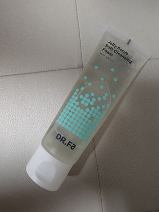 닥터에프파이브 젤리스크럽 소프트 클렌징폼 120ml — 5점을 준 리뷰어가 2022년 6월 올린 사용 사진