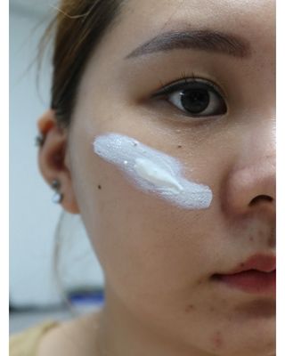 약손명가코스메틱 에오스보떼 스피드터치 선크림 50ml — 4.5점을 준 리뷰어가 2021년 8월 올린 사용 사진