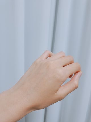 산수시 아쿠아 베네핏 24h 수부지 물광 속건조 수분크림 50ml — 5점을 준 리뷰어가 2021년 7월 올린 사용 사진