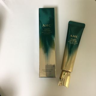 [NEW 탄력유턴 아이크림] AHC 유스 래스팅 리얼 아이크림 포 페이스 — 5점을 준 리뷰어가 2021년 2월 올린 사용 사진