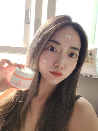 아이앤립 / EYENLIP 아이앤립 연어오일 리바이탈라이징 토너+앰플+크림 3종 세트 — 5점을 준 리뷰어가 2021년 8월 올린 사용 사진