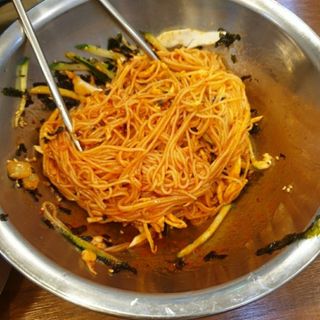 [한면원] 비빔국수 2인분 — 5점을 준 리뷰어가 2022년 7월 올린 사용 사진