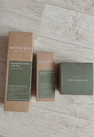 마리엔메이 센서티브 수딩 젤 크림 + 어성초 티트리 추출물 세럼 + 어성초 티트리 모공 클렌징 폼 — 5점을 준 리뷰어가 2021년 8월 올린 사용 사진