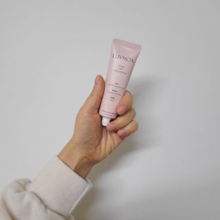 러브모아 향수 고체향수 승무원 고체향수 바르는 향수 니치향수 도손 우드세이지 앤 씨솔트 — 5점을 준 리뷰어가 2022년 12월 올린 사용 사진