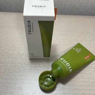 [후르디아] 아보카도 비건 약산성 효소필링젤 — 4점을 준 리뷰어가 2021년 9월 올린 사용 사진