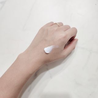 젠바이오 코스메틱스 젠바이오수딩크림]   가려운 피부 & 아토피 원픽 크림 — 5점을 준 리뷰어가 2022년 8월 올린 사용 사진