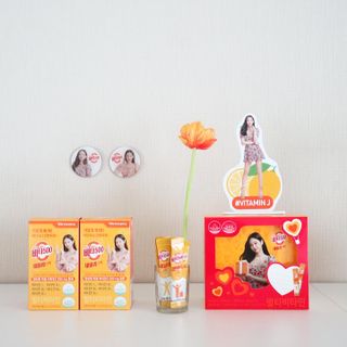 [광동제약] 비타500데일리스틱 제니 에디션60포&굿즈3종 — 5점을 준 리뷰어가 2021년 11월 올린 사용 사진