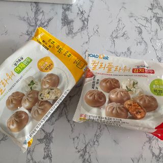 로드몰 [굽네] 컬리플라워 닭가슴살 만두 2종 6팩 — 4.5점을 준 리뷰어가 2021년 10월 올린 사용 사진