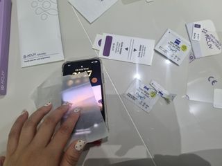 아클리브 Premium 항균 항바이러스 액정 보호필름(iPhone) — 4점을 준 리뷰어가 2022년 9월 올린 사용 사진