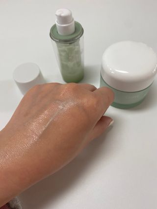 김정문알로에 큐어 큐어 알로에 리프레쉬 젤리 세럼, 큐어 알로에 하이드로 젤리 크림 — 5점을 준 리뷰어가 2021년 4월 올린 사용 사진