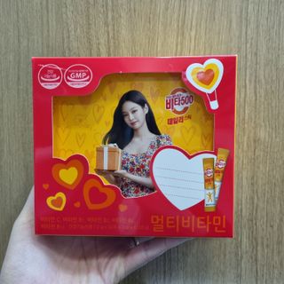 광동생활건강 [제니에디션] 비타500데일리스틱 gift set 60포+제니굿즈 3종+쇼핑백 — 5점을 준 리뷰어가 2021년 11월 올린 사용 사진