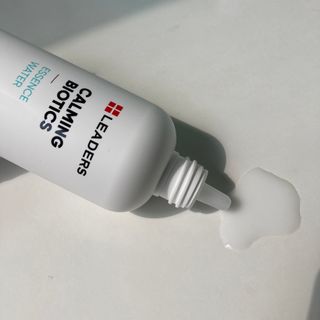 리더스코스메틱 리더스 카밍 바이오틱스 에센스 워터 — 5점을 준 리뷰어가 2021년 5월 올린 사용 사진