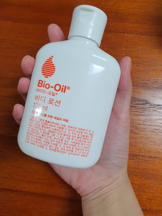 바이오오일 [바이오-오일] 바디 로션 175ml — 5점을 준 리뷰어가 2021년 10월 올린 사용 사진