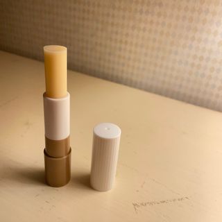 더사가오브수 [사가수] 효혜윤 보태니컬 에너지 에센스인로션 20ml /아이포올 스틱 3g — 5점을 준 리뷰어가 2023년 2월 올린 사용 사진