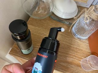 코스모먼트 부스티모 부스팅샴푸60ml + 비듬세정 진정샴푸50ml — 5점을 준 리뷰어가 2021년 11월 올린 사용 사진