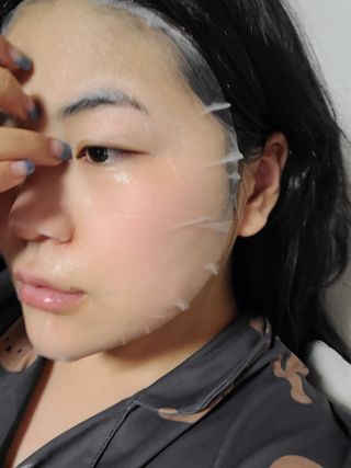 Dr.느루벗 느루벗 EGF FGF 스킨 리커버리 마스크 10장 — 5점을 준 리뷰어가 2021년 2월 올린 사용 사진