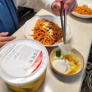 셰프애찬 단호박 백김치 1kg — 5점을 준 리뷰어가 2022년 10월 올린 사용 사진