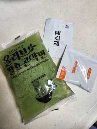 클린24시간 올리브 발효곤약면 찰비빔면 1세트-(3봉) — 4.5점을 준 리뷰어가 2023년 12월 올린 사용 사진