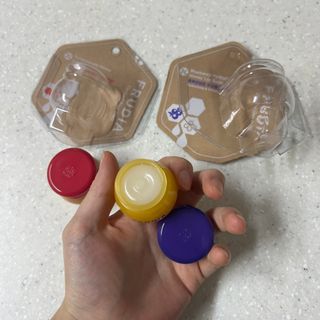 [후르디아] 올리브영 꿀과즙 립밤 2종 (블루베리/석류) — 5점을 준 리뷰어가 2022년 11월 올린 사용 사진