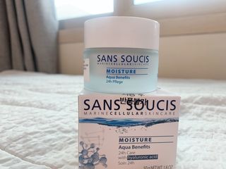 산수시 아쿠아 베네핏 24h 수부지 물광 속건조 수분크림 50ml — 5점을 준 리뷰어가 2021년 6월 올린 사용 사진