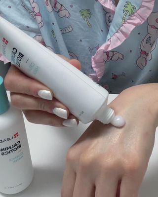 리더스코스메틱 리더스 카밍 바이오틱스 #1등 진정 기획세트 [에센스 워터150ml + 크림 마스크80ml] — 5점을 준 리뷰어가 2022년 9월 올린 사용 사진