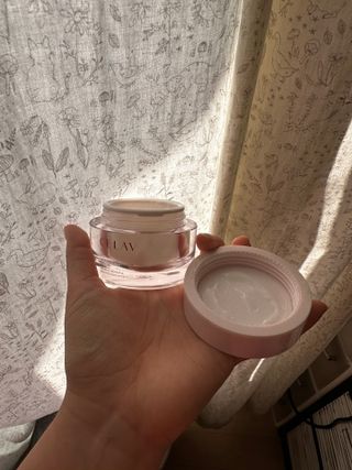 프리마인 바르기만 하면 철벽 스킨케어+24시간 마스크팩 효과. 셀라브 리제너레이팅 시스템 부스터+크림 세트 — 5점을 준 리뷰어가 2023년 7월 올린 사용 사진