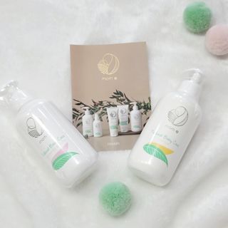 mom e 맘이 내추럴 베이비 케어 샴푸앤바스+로션 — 5점을 준 리뷰어가 2021년 1월 올린 사용 사진