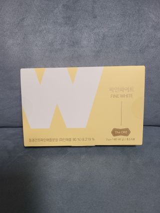 디오르 파인화이트 — 4점을 준 리뷰어가 2022년 2월 올린 사용 사진