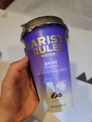 바리스타룰스 돌체 라떼 — 5점을 준 리뷰어가 2023년 4월 올린 사용 사진
