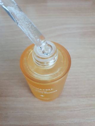 체르엠 스템앤셀 비타민 브라이트닝 에센스 30ml 1개 — 5점을 준 리뷰어가 2021년 6월 올린 사용 사진