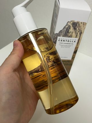스킨1004 [SKIN1004] 마다가스카르 센텔라 라이트 클렌징 오일 200ml — 2점을 준 리뷰어가 2024년 7월 올린 사용 사진