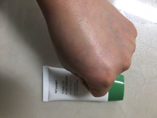 아르비엔 순한성분 비건 무기자차 톤업선크림 — 5점을 준 리뷰어가 2021년 1월 올린 사용 사진