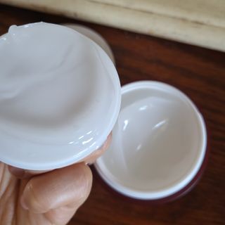 레드투래드 센서티브 슈퍼 크림 50ml — 5점을 준 리뷰어가 2021년 11월 올린 사용 사진