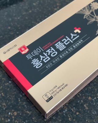 서울약사신협_투데이홍삼정플러스스틱_10g x 60포 — 5점을 준 리뷰어가 2021년 6월 올린 사용 사진