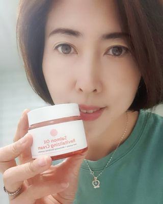 아이앤립 / EYENLIP 아이앤립 연어오일 리바이탈라이징 토너+앰플+크림 3종 세트 — 4점을 준 리뷰어가 2021년 4월 올린 사용 사진