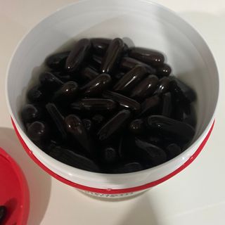 Swisse 스위스 고함량 프로폴리스 2,000mg 210정 — 4.5점을 준 리뷰어가 2021년 11월 올린 사용 사진