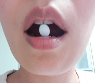 입 냄새 완화에 도움을 주는 에티켓 캔디 앳캔디 스트롱민트 — 5점을 준 리뷰어가 2021년 1월 올린 사용 사진