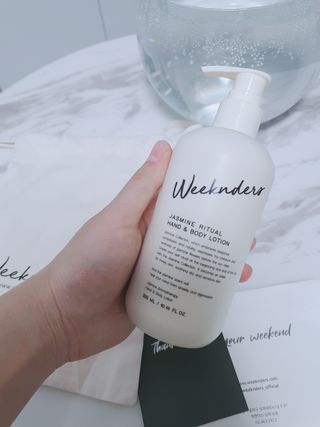 [위켄더스] 끈적임 없이 수분감을 채워주는 핸드& 바디로션 1종 랜덤발송 — 5점을 준 리뷰어가 2022년 5월 올린 사용 사진