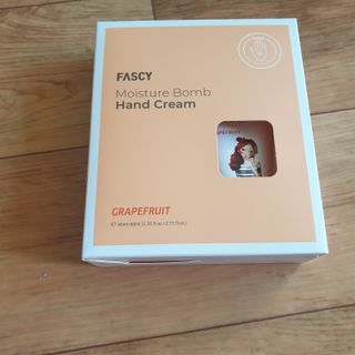 파시 FASCY 高保湿ハンドクリーム40ml+80ml セット — 5점을 준 리뷰어가 2021년 6월 올린 사용 사진