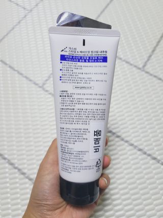 [갸스비] 곱슬 머리부터 파마까지 남자의 컬을 위한 갸스비 컬크림 — 5점을 준 리뷰어가 2021년 10월 올린 사용 사진