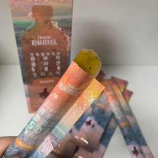 엘리샤코이 아임얼라이브 콤부차 콜라겐 506 스틱젤리 패션프루트 — 5점을 준 리뷰어가 2021년 7월 올린 사용 사진