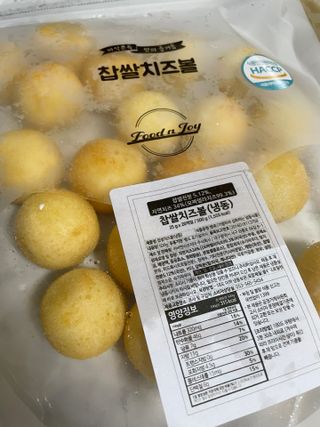 Dog&Ball 독앤볼 [Dog&Ball] 미니찹쌀볼도그 찹쌀치즈볼 — 5점을 준 리뷰어가 2021년 9월 올린 사용 사진