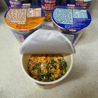 NISSIN 닛신 컵누들  4종 - 씨푸드오리지날, 씨푸드 스파이시, 씨푸드 커리, 씨푸드 XO소스 — 5점을 준 리뷰어가 2022년 2월 올린 사용 사진