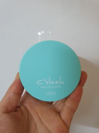 리즐리 씨슬릭 톤업 쿨링 쿠션 15g — 4점을 준 리뷰어가 2021년 7월 올린 사용 사진